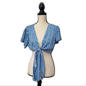 Shein Floral Print Tie Sash Front Crop Top.  Blue White. Sz L